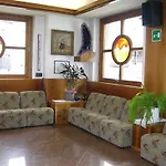 Western Nevada Hotel San Vito di Cadore