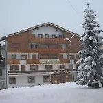 Western Nevada Hotel