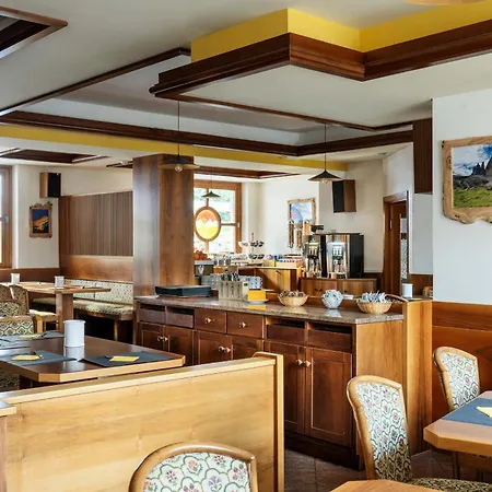 Western Nevada Hotel San Vito di Cadore