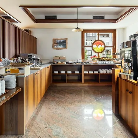 Western Nevada Hotel 3*