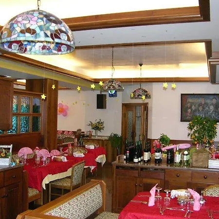 Western Nevada Hotel San Vito di Cadore